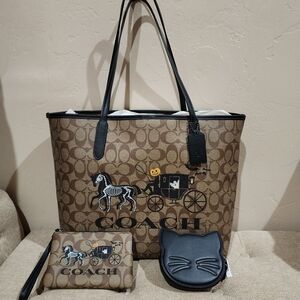 Coach Halloween City Tote Bag w/ matching wristlet and cat coin pouch